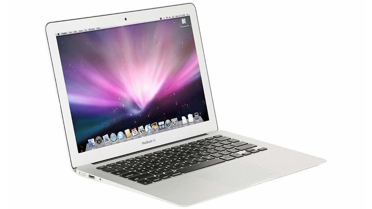 The Savvy Students Guide to Snagging a MacBook Discount